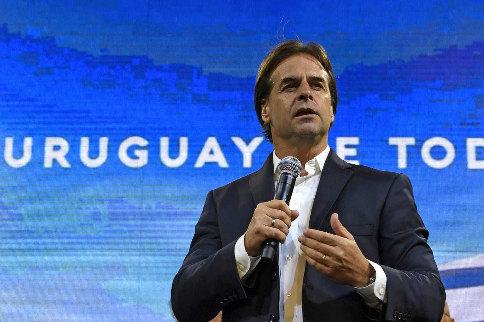 Direitista é eleito novo presidente do Uruguai Votunews A notícia